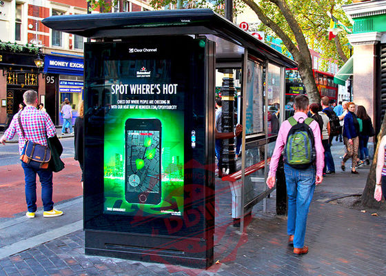 65-Zoll-Tft-Typ-Boden Standing Rein Außen-Digital Signage Wasserdicht für Werbung