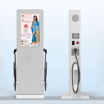 Der Stapel-digitalen Beschilderung Wechselstroms 110V-240V Gebührenboden, der Nissen 1920x1080 die 55 Zoll-2500 steht
