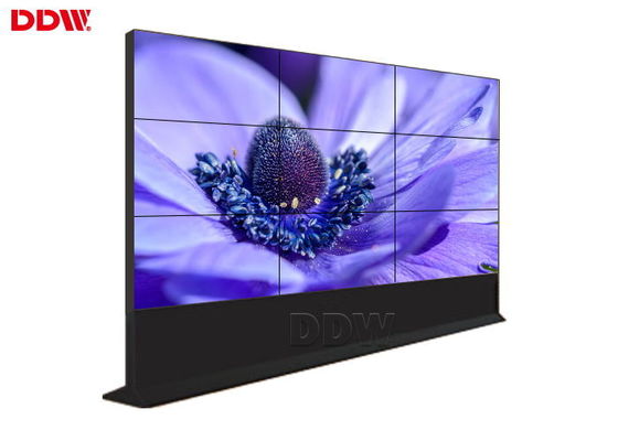 Rich Color Video Display Screen/Boden, der LCD-Videowand im Freien steht